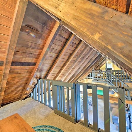 Villa Crestline Cabin About 1 Mi To Lake, Town, Trails! Extérieur photo